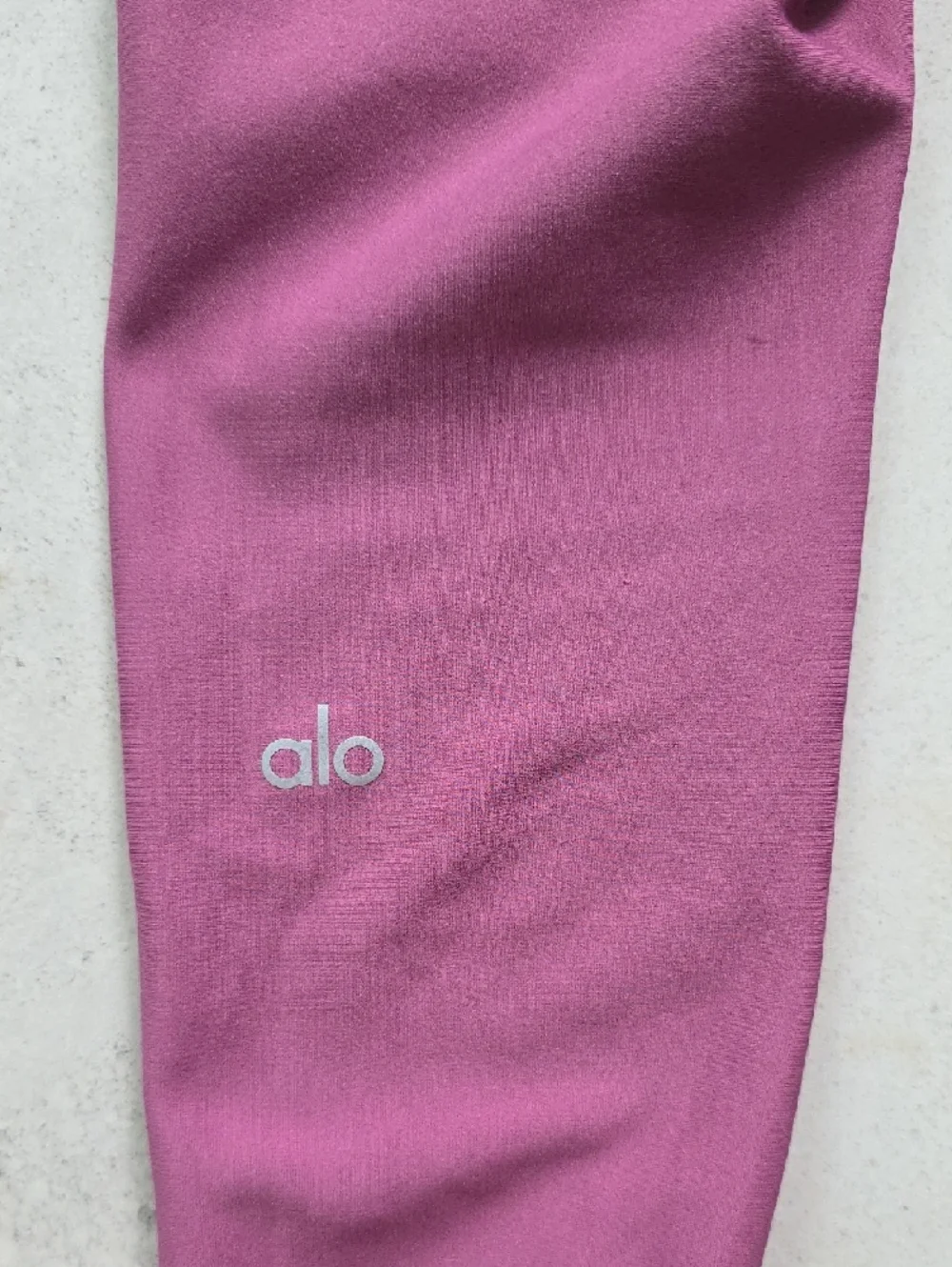 Alo Yoga Pink Leggings XXS | High-Waist Activewear | Gently Worn - Picture 5 of 8